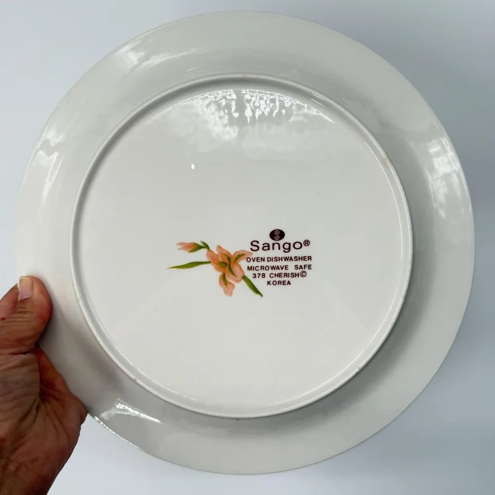 Sango Cherish 378 Dinner Plates 10.5